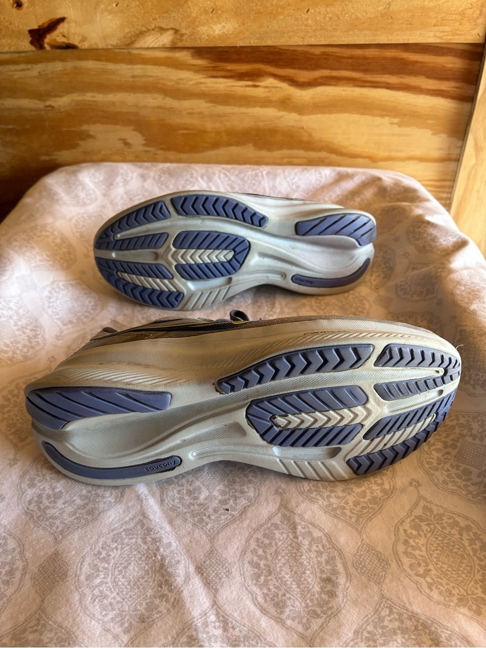 Saucony RIDE 16 WIDE Size 8 - Picture 10 of 11